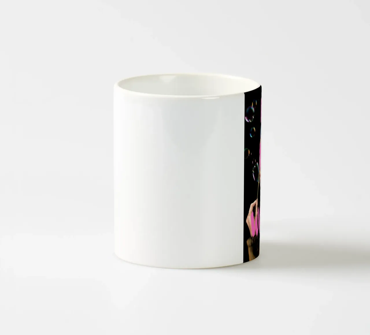 "Donna ricca con perla" - Vermeer Remix, Pop Art, Lusso, Pi tazza in ceramica da NorwesClub
