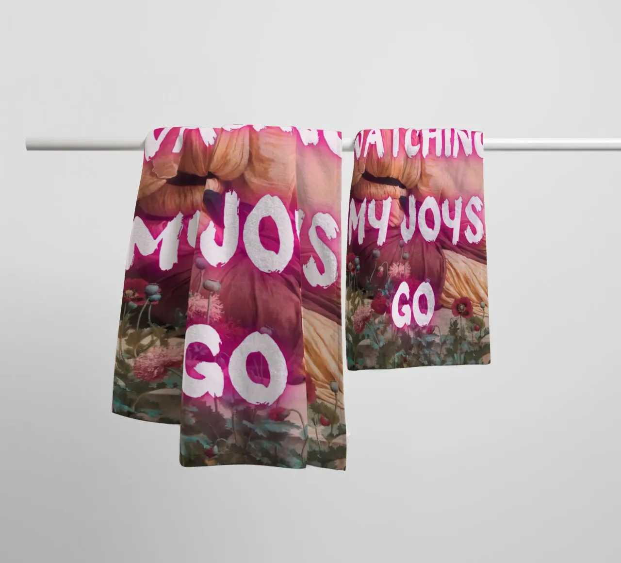 "Watching Joys Go" - Remix classico, Pop Art, emozionale, Tren asciugamano da bagno da NorwesClub