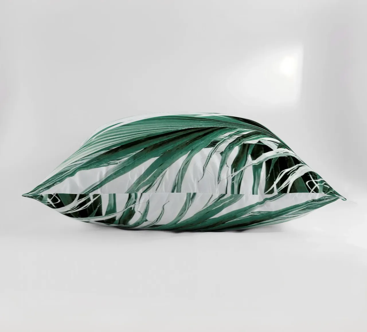 Palm Leaves 2 cuscino da Victoria Frost