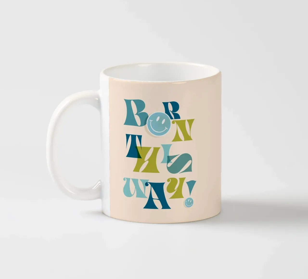 Orgoglio tipografico "BORN THIS WAY" blu e verde tazza in ceramica da Dominique Vari Words