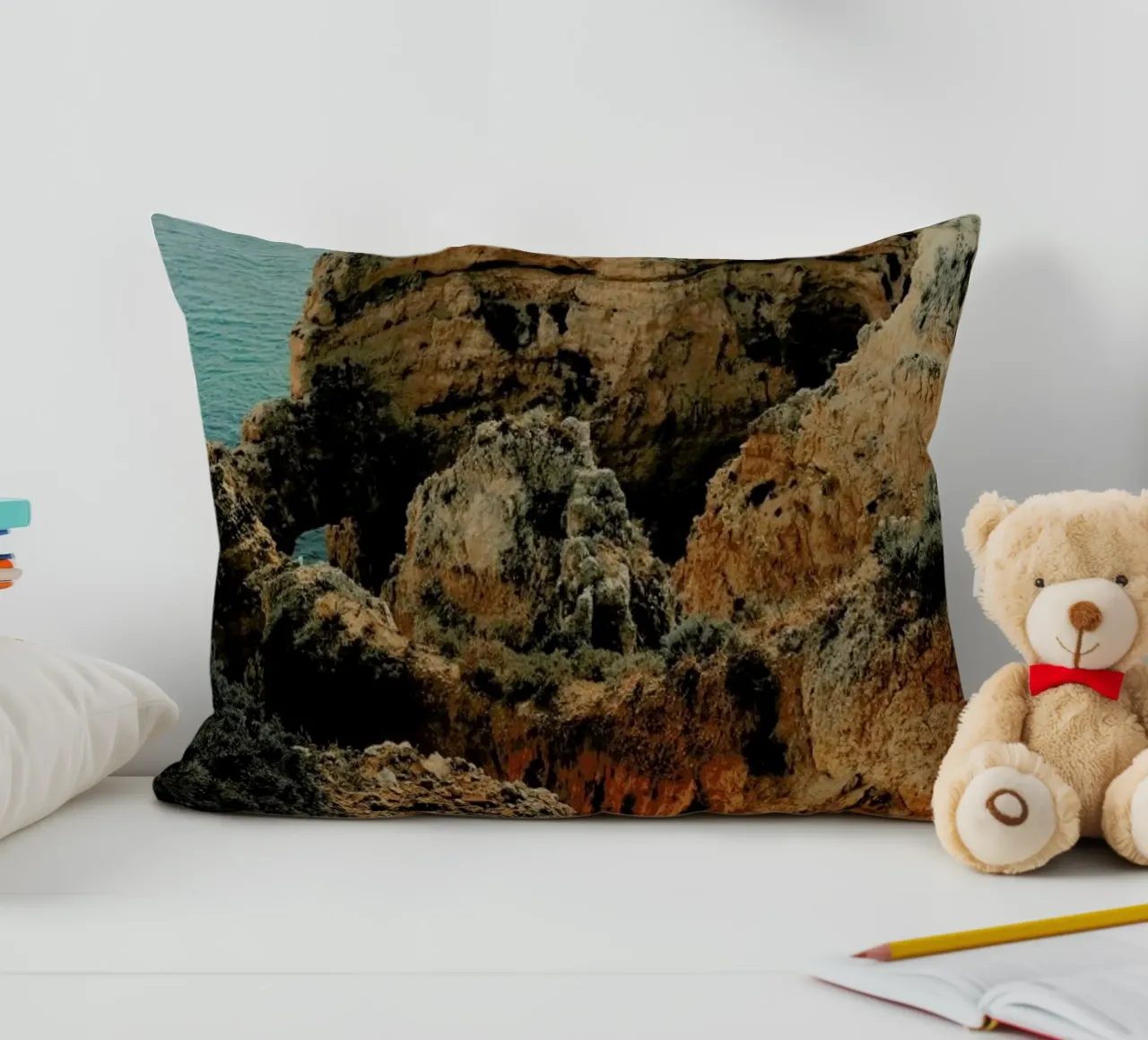 Rocky Shores cuscino da Sebastian Hilgetag