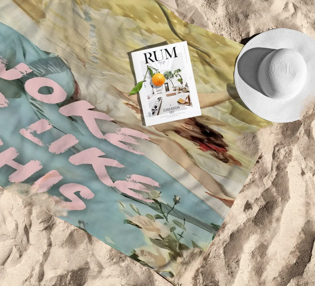 "Woke Up Like This" - Pop Art, Remix classico, Glamour, Trend telo mare da NorwesClub
