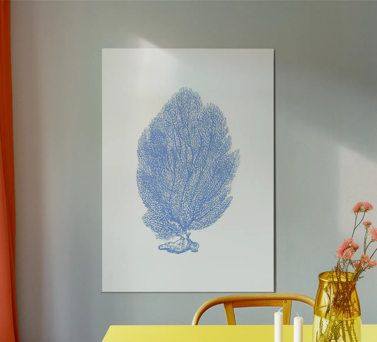 Eleganter blauer Meeresfächer - Botanischer Kunstdruck der Küste Poster von NorwesClub