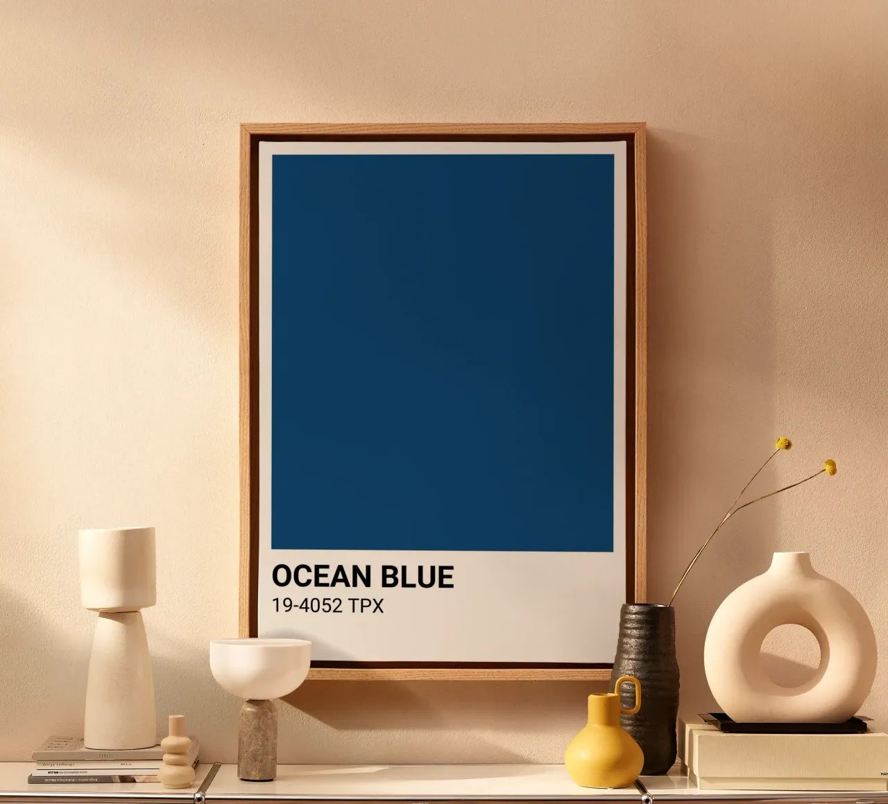 Blu oceano classico - Stampa estetica dei colori Pantone tela con Cornice a cassetta da NorwesClub