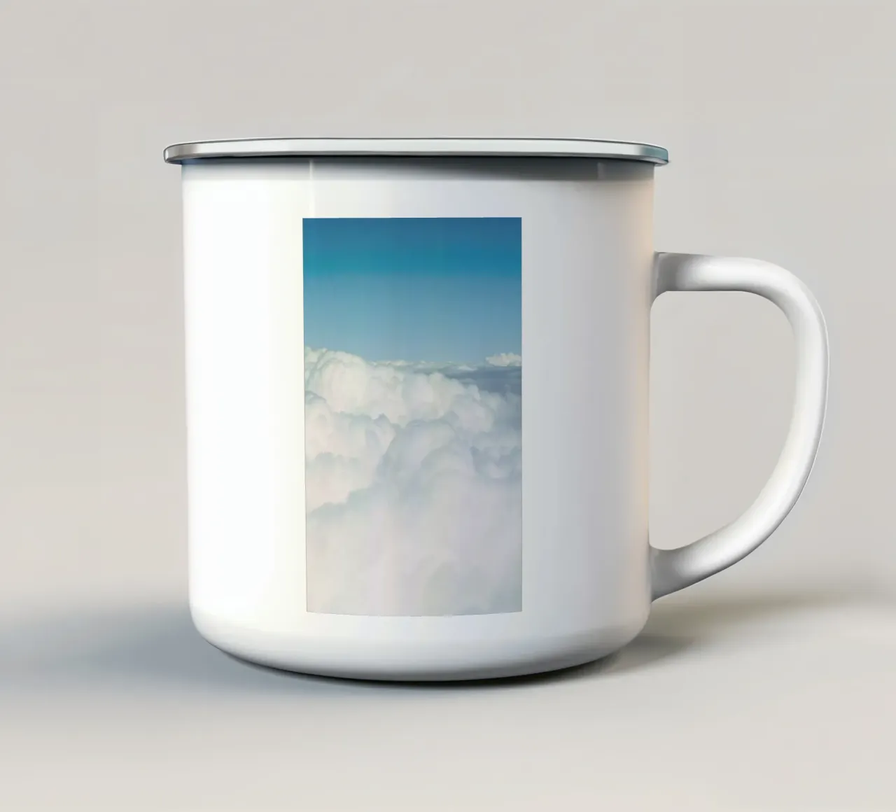 Travel Vibes tazza in smalto da Sebastian Hilgetag