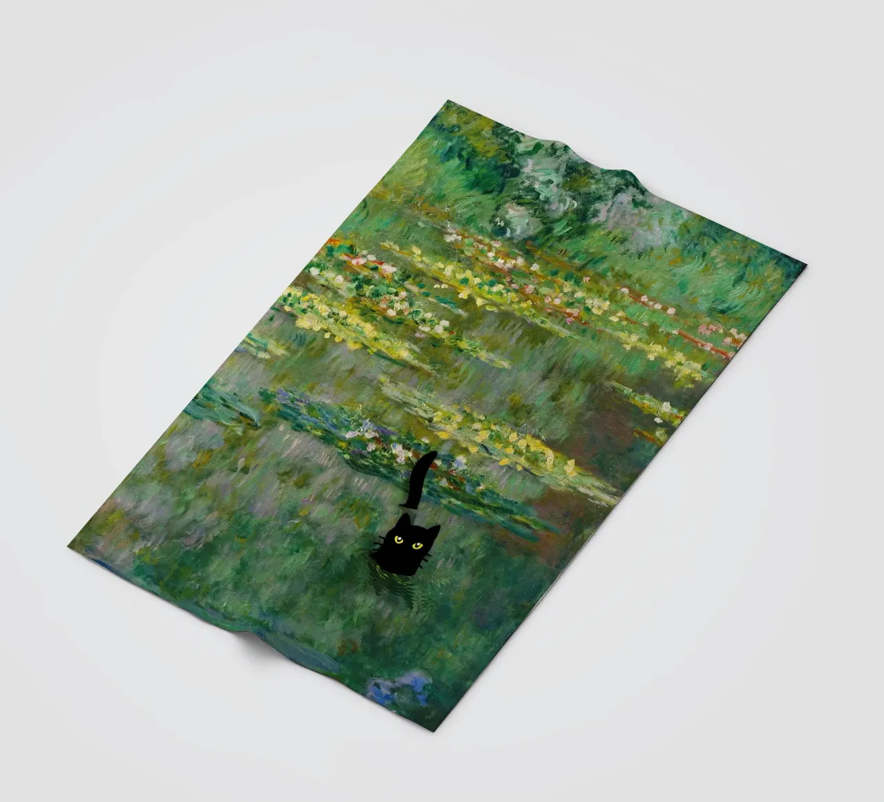 gatto nero tra le ninfee claude monet coperta in pile da belong shop