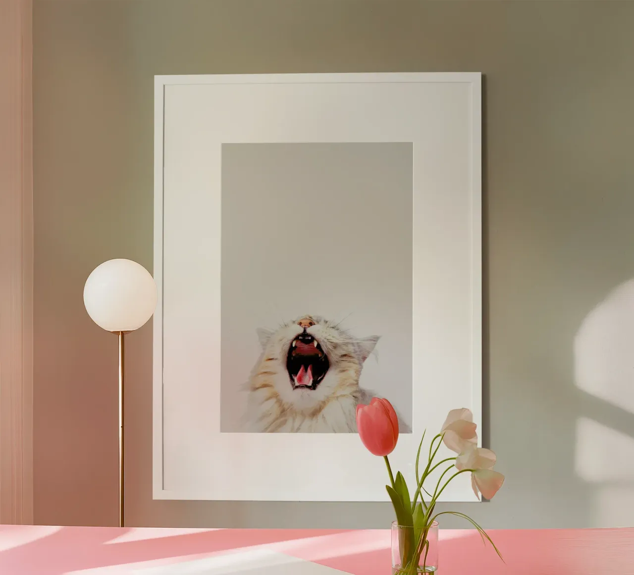 Roar II poster da Paws & Claws