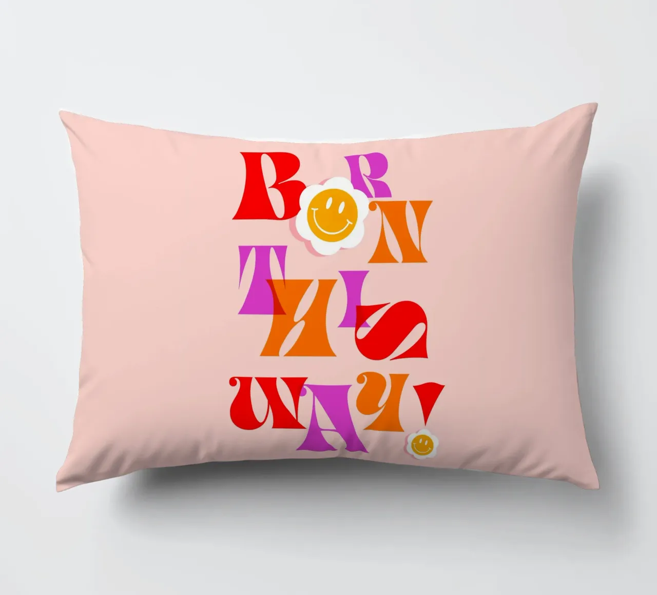 BORN THIS WAY - Arte tipografica retro Pride in rosa e rosso cuscino da Dominique Vari Words