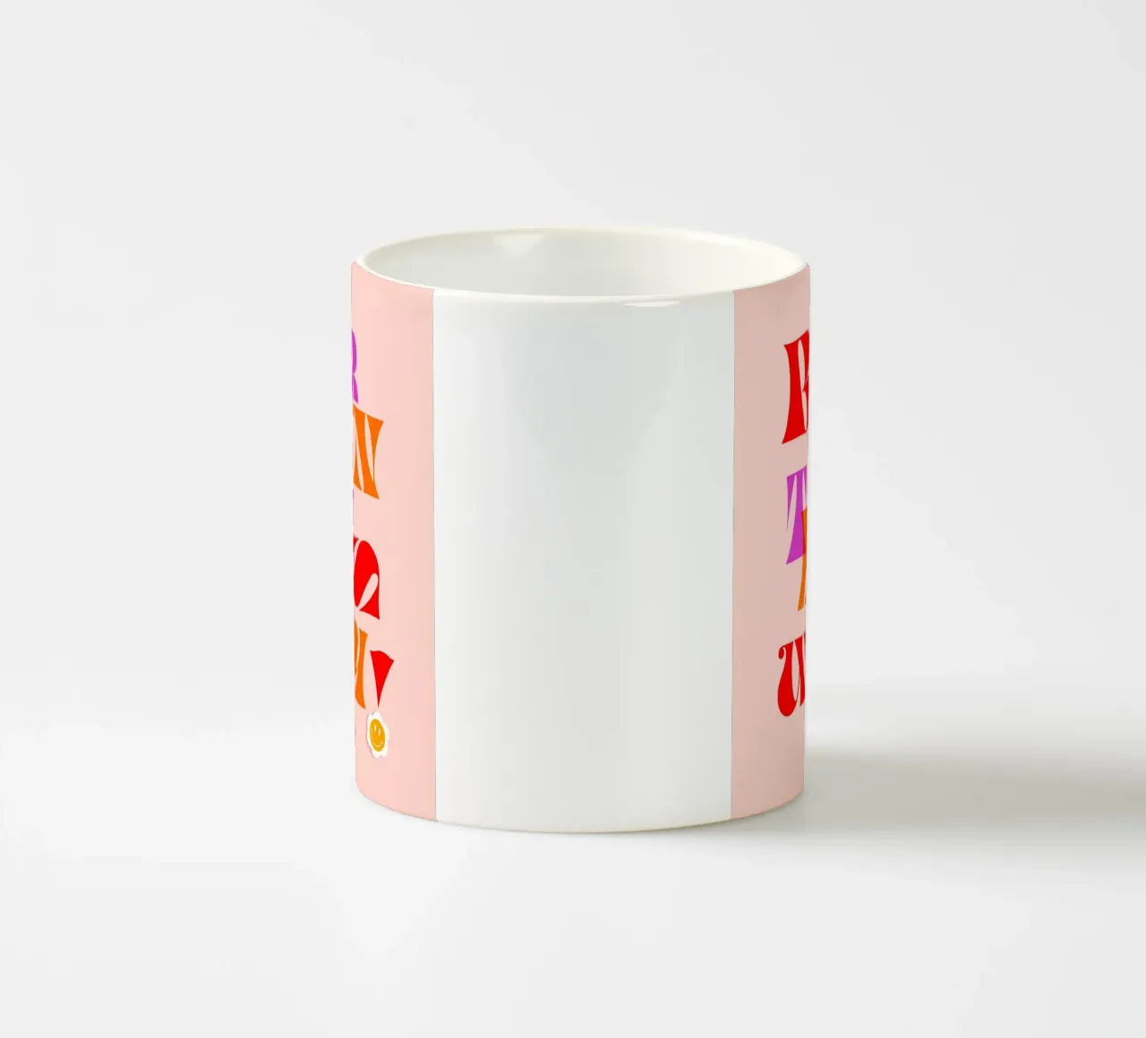BORN THIS WAY - Arte tipografica retro Pride in rosa e rosso tazza in ceramica da Dominique Vari Words