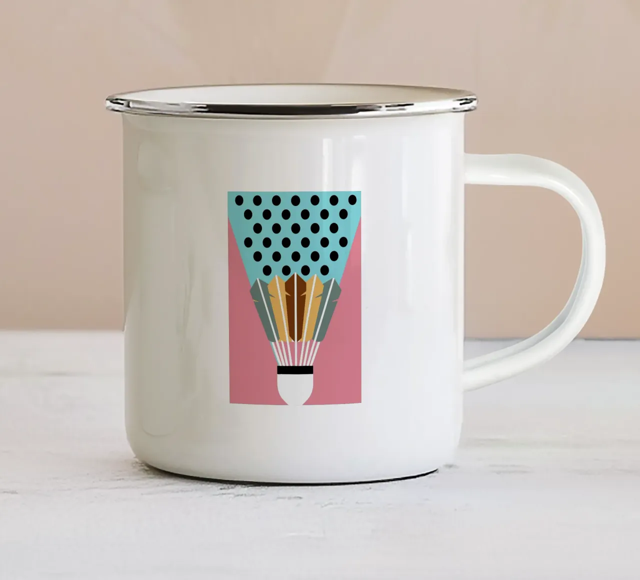 Badminton moderno tazza in smalto da LOOK DIFFERENT