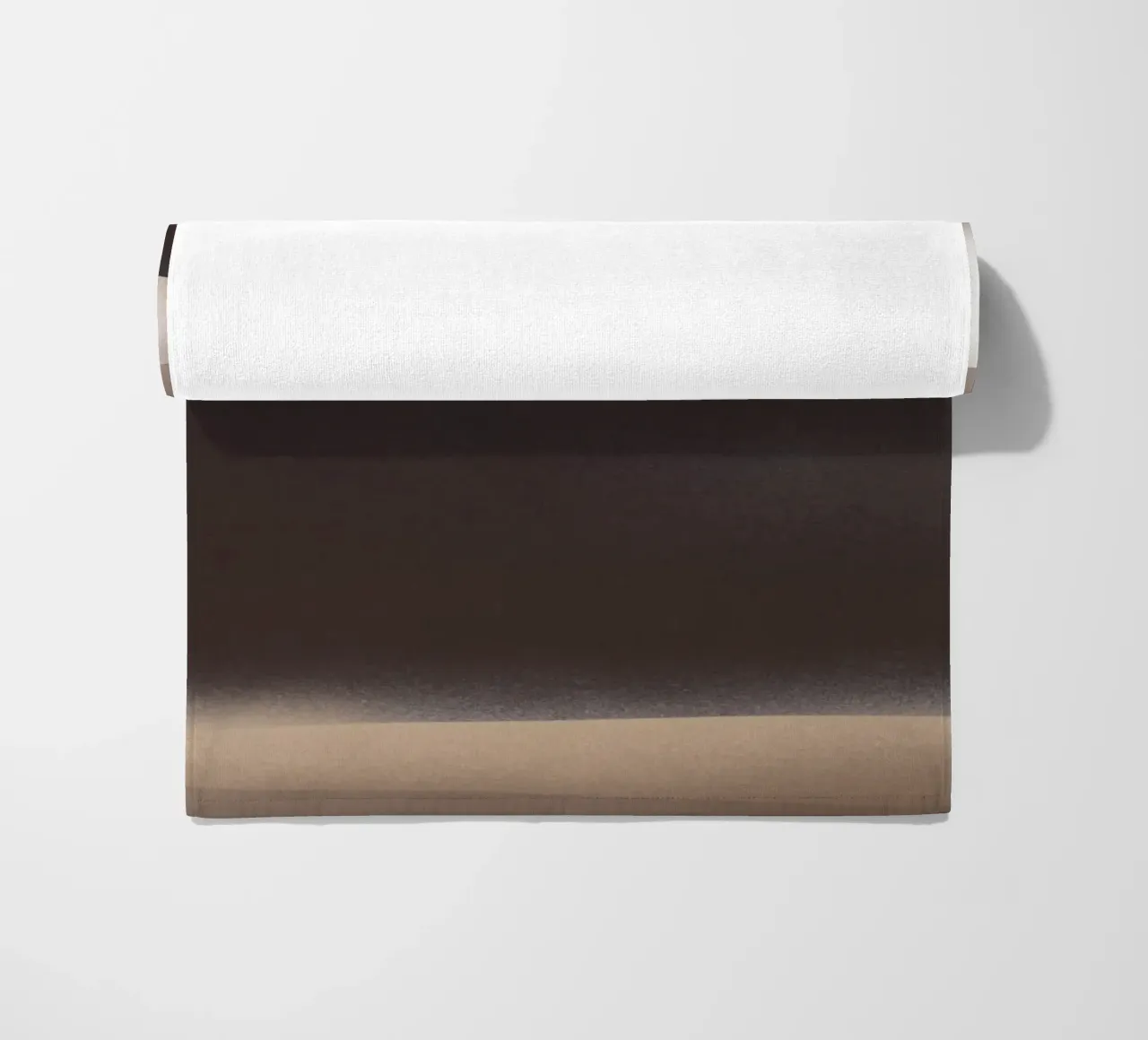 Rolling cloud Strandtuch von Little Dean