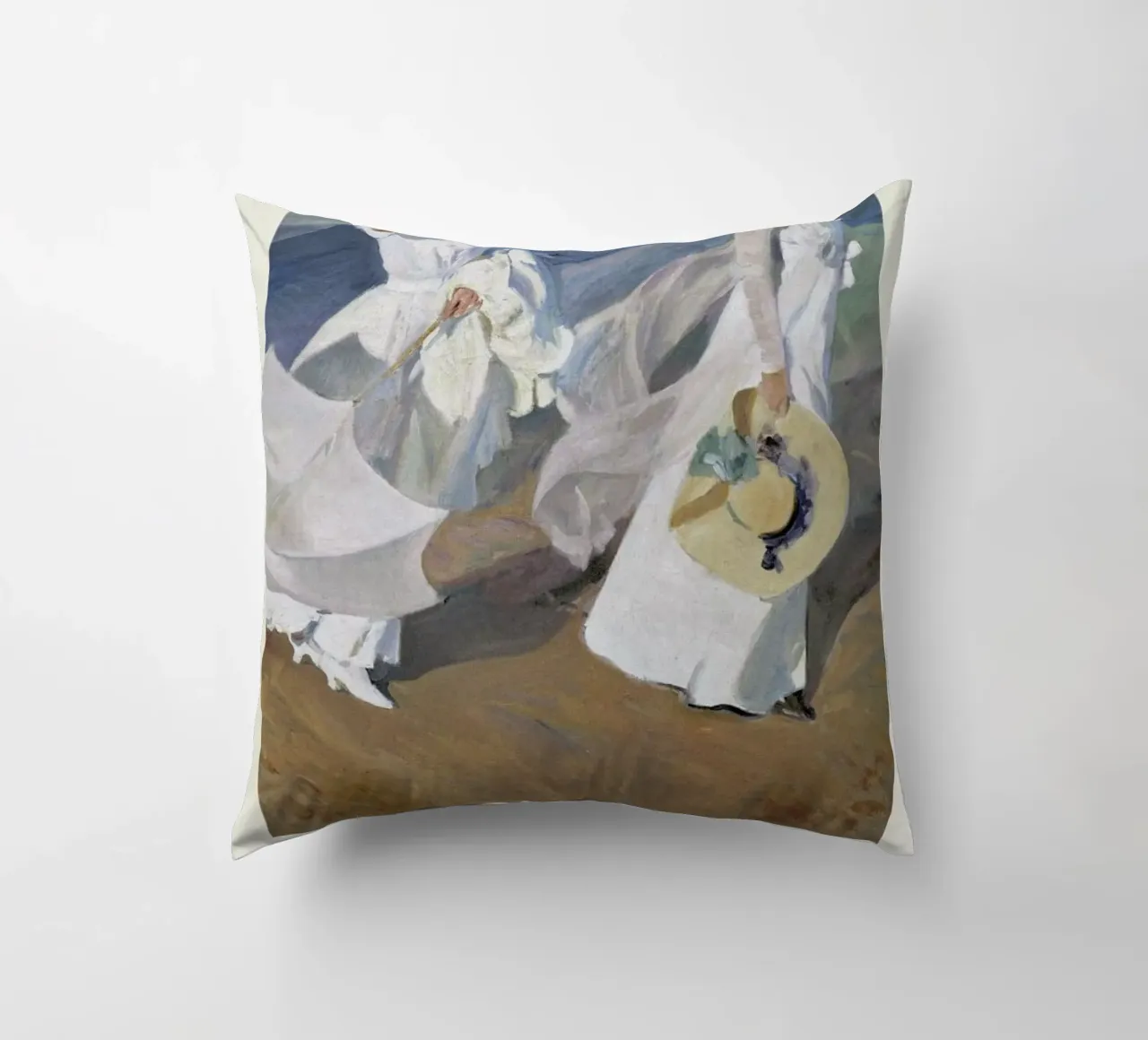 Sorolla y Bastida - Walk on the Beach cuscino da Vintage by JUNIQE