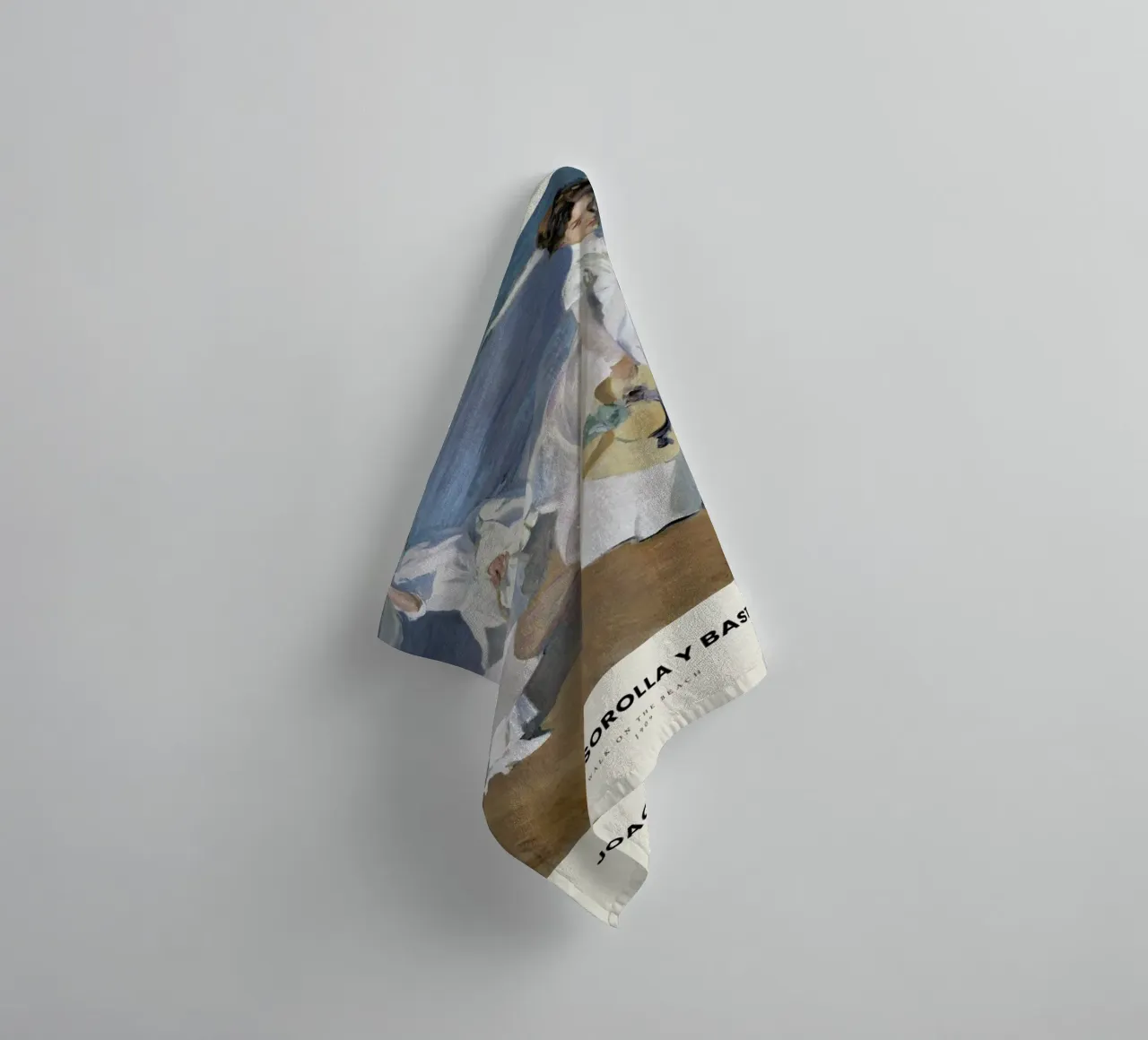 Sorolla y Bastida - Walk on the Beach asciugamano da bagno da Vintage by JUNIQE
