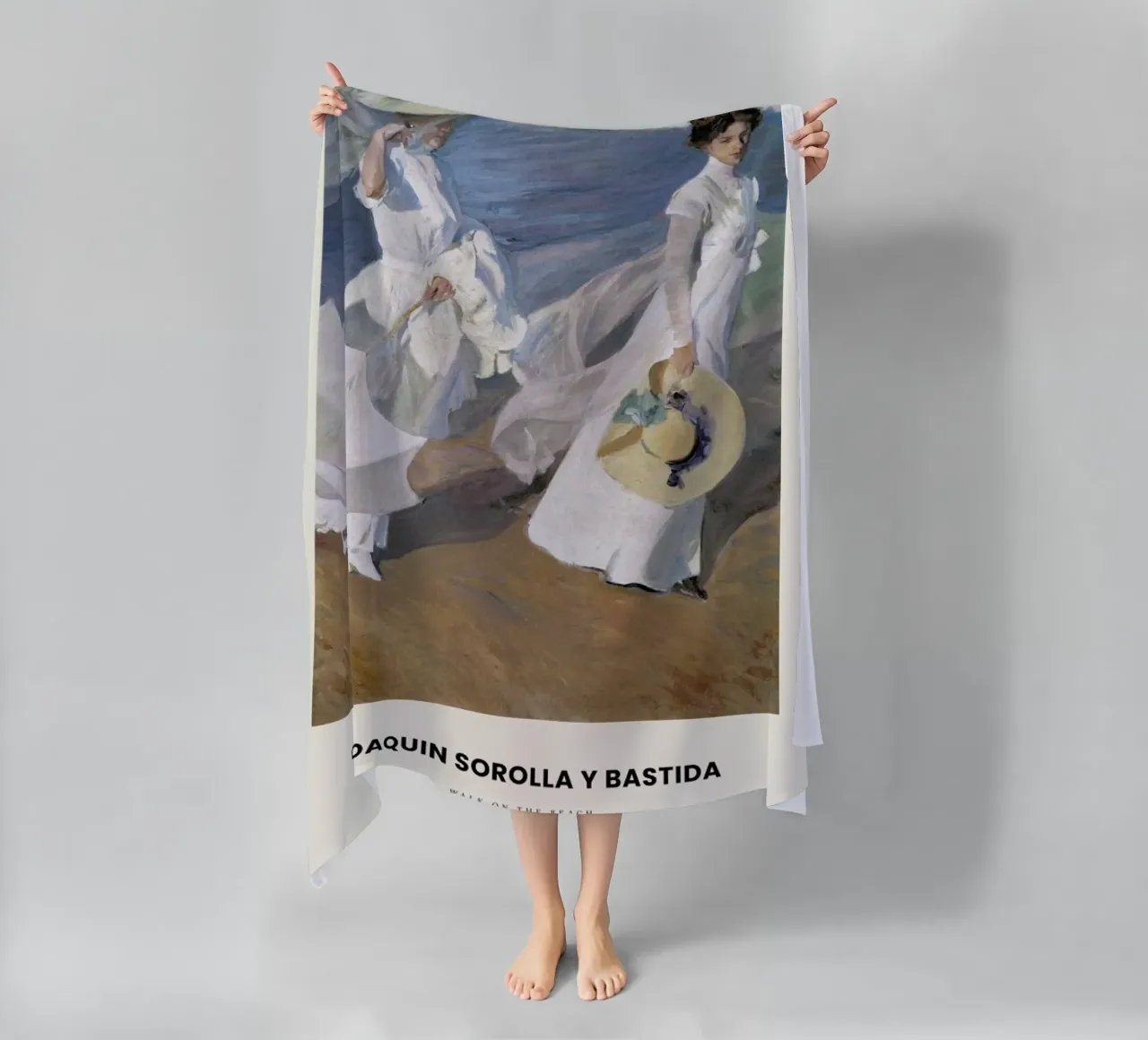 Sorolla y Bastida - Walk on the Beach telo mare da Vintage by JUNIQE