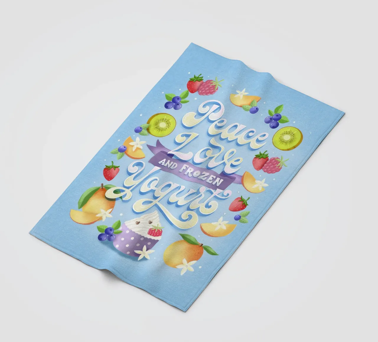 Pace, amore e frozen yogurt. Frutta, divertimento e scritte coperta in pile da CalliLetters