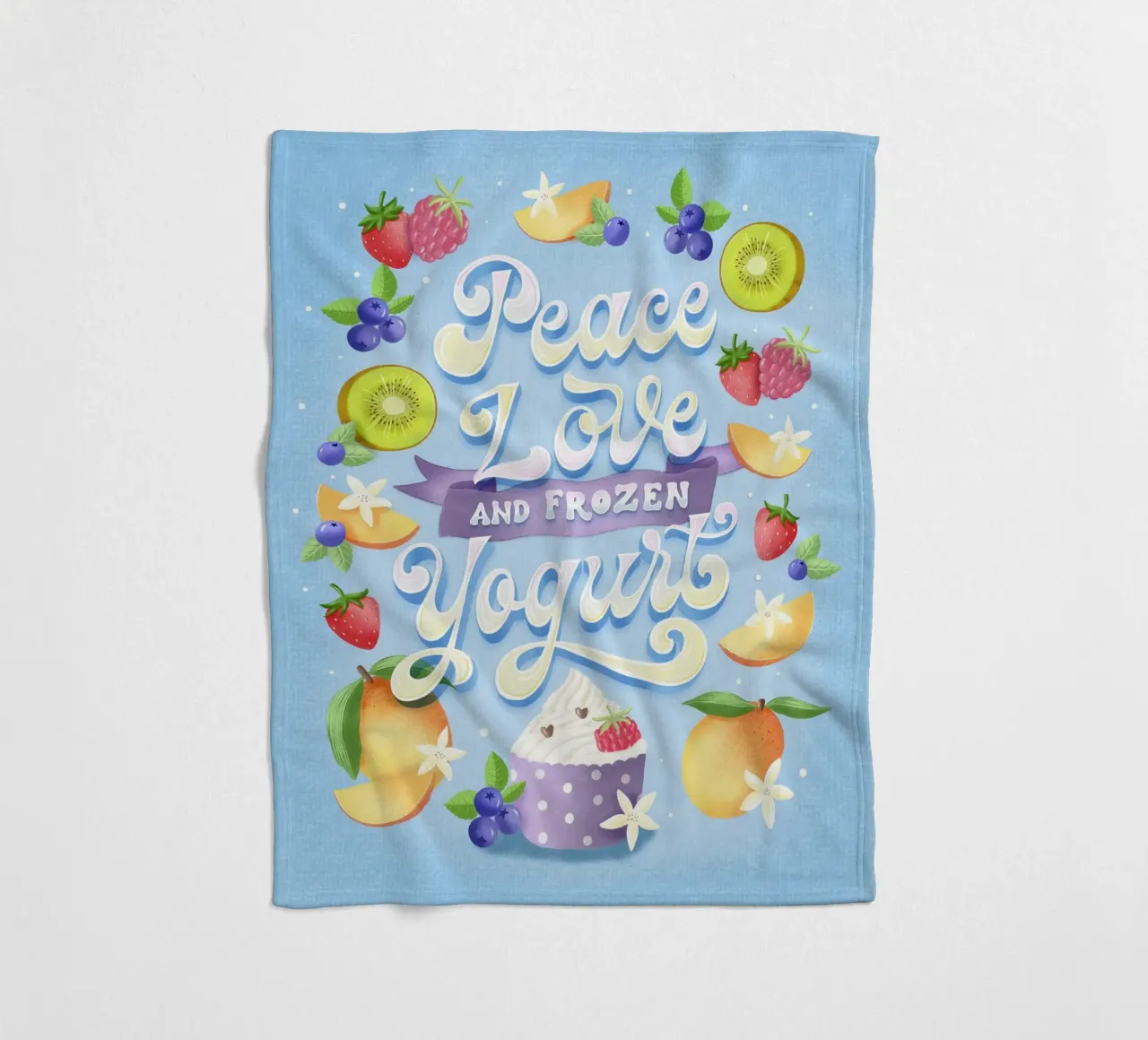 Pace, amore e frozen yogurt. Frutta, divertimento e scritte coperta in pile da CalliLetters