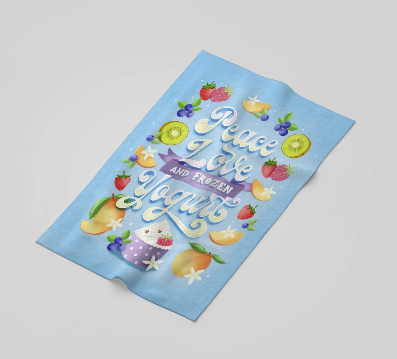 Pace, amore e frozen yogurt. Frutta, divertimento e scritte telo mare da CalliLetters