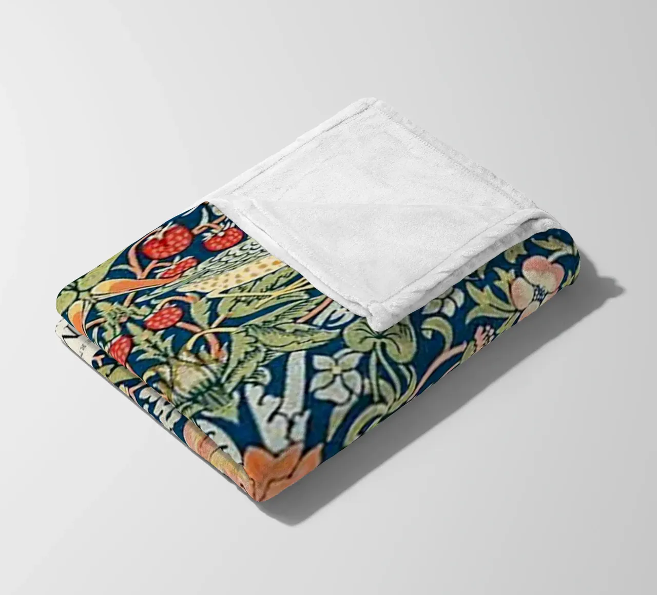 uccello appollaiato su un fiore sbocciato william morris coperta in pile da komo store