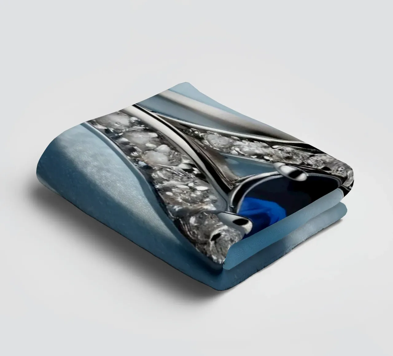 Elegante anello in argento con gemma di zaffiro asciugamano da bagno da DesignDoodle