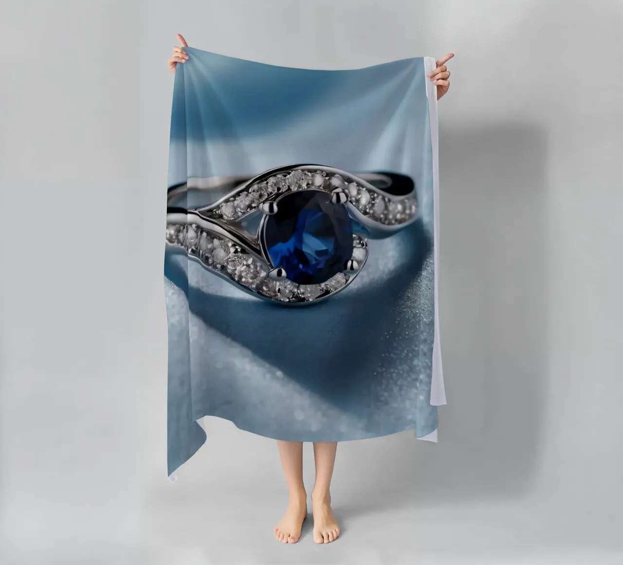 Elegante anello in argento con gemma di zaffiro telo mare da DesignDoodle