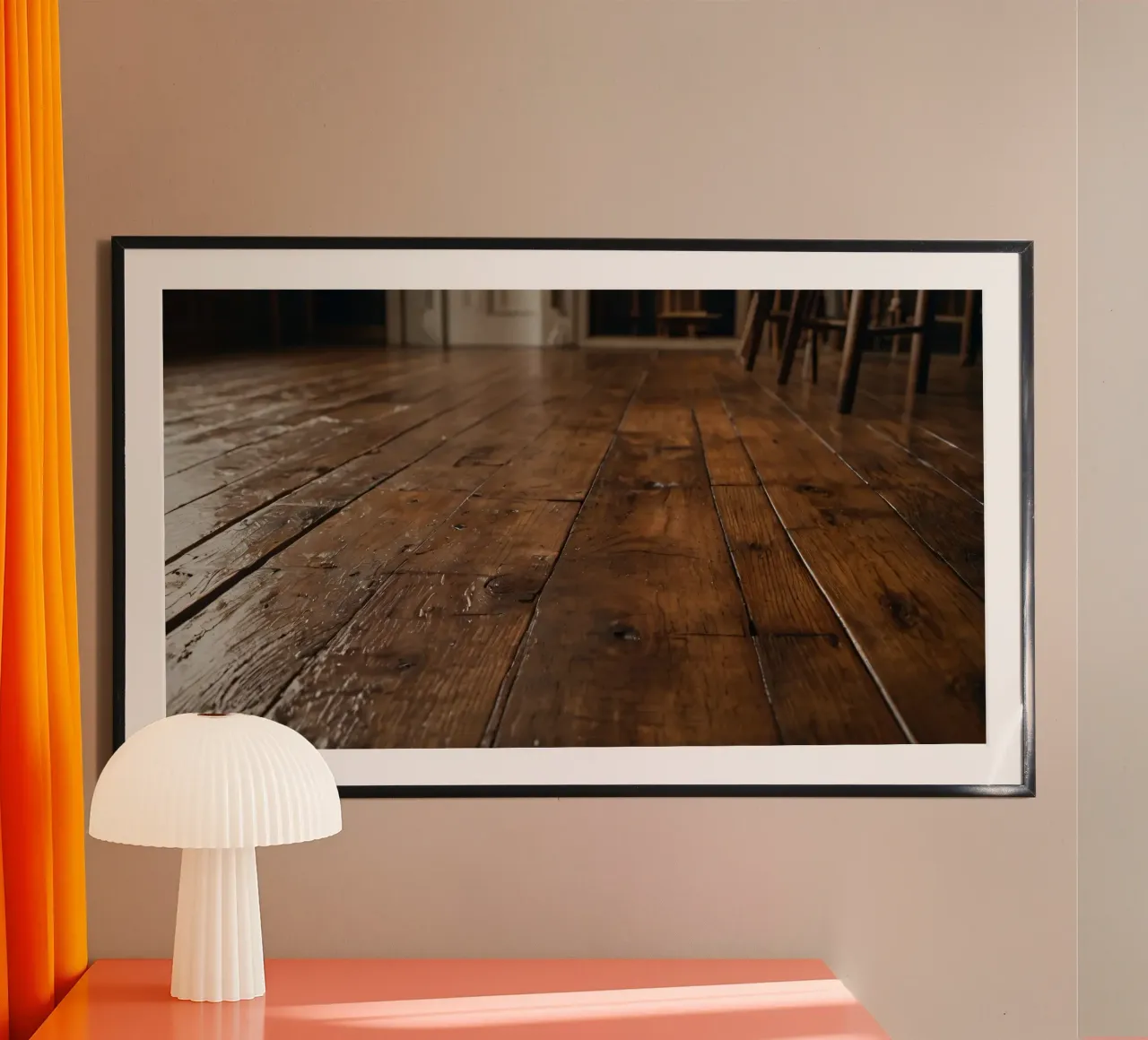 Pavimento in legno con texture ricca e lucentezza in un ambiente accogliente carta hahnemühle da DesignDoodle