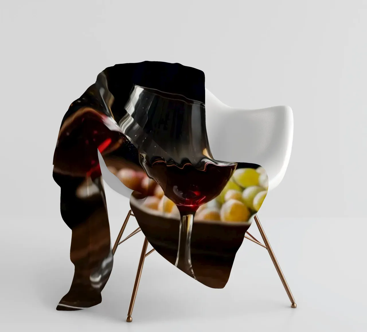 Eleganti bicchieri da vino rosso con uva in un bar accogliente coperta in pile da DesignDoodle