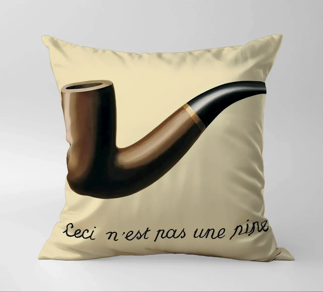 Ceci n'est pas une pipe" - René Magritte cuscino da Classic Art Prints