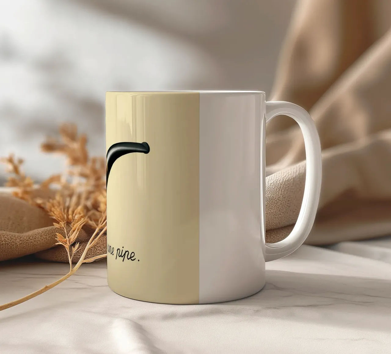 Ceci n'est pas une pipe" - René Magritte tazza in ceramica da Classic Art Prints