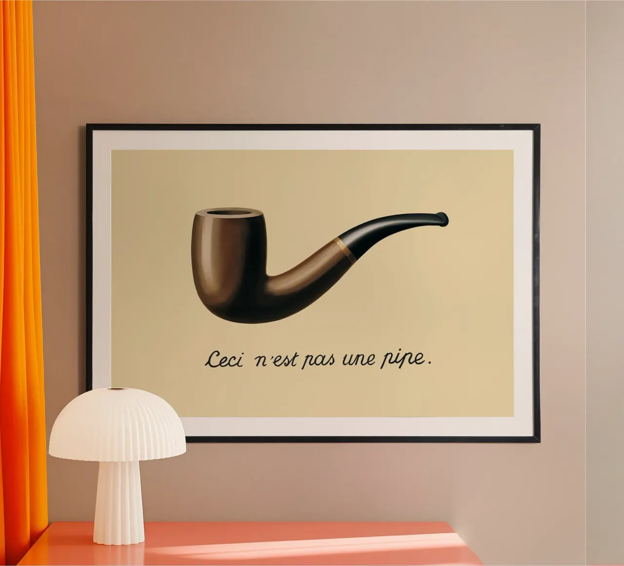 Ceci n'est pas une pipe" - René Magritte poster con telaio in plastica da Classic Art Prints