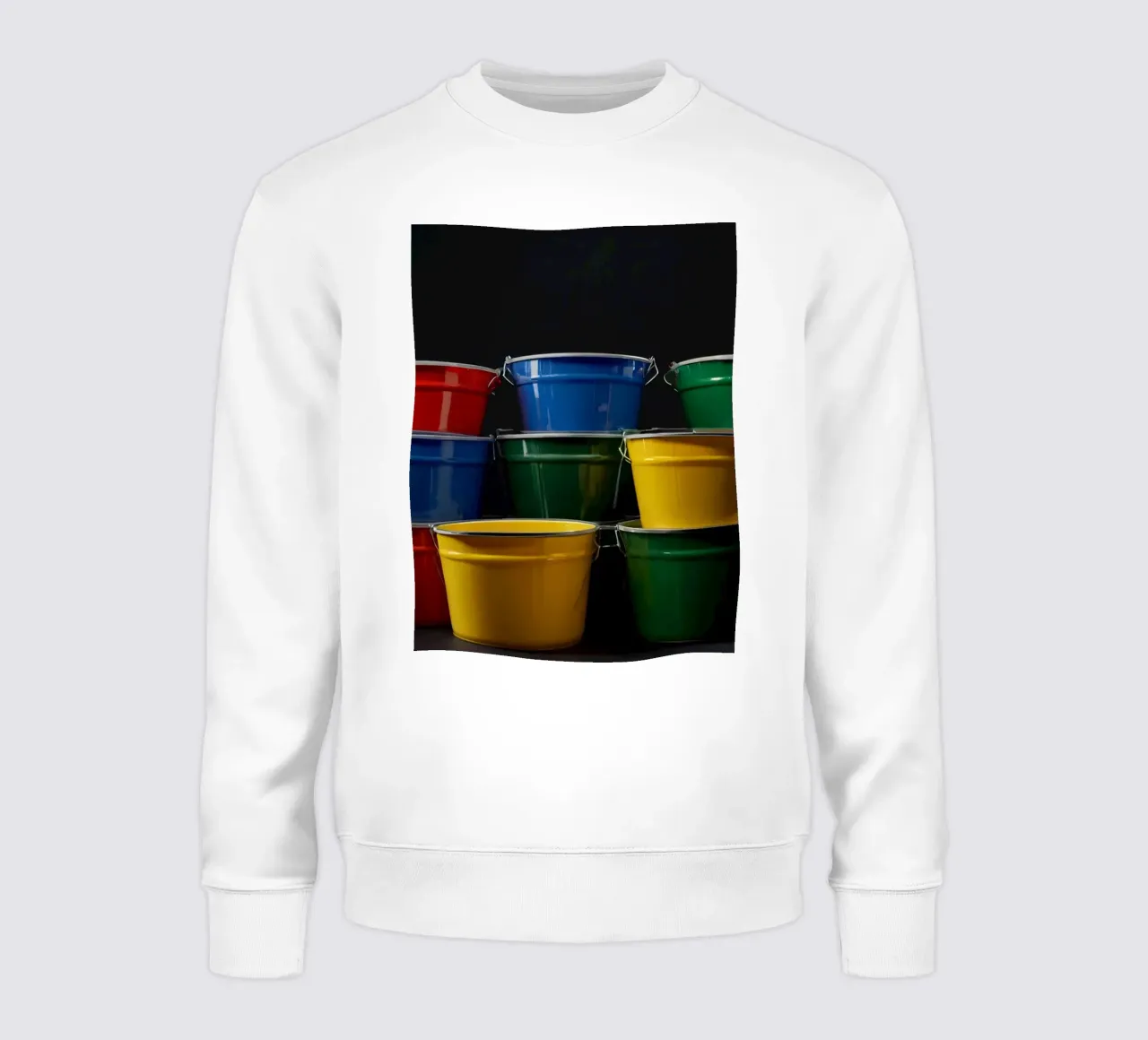 Secchi colorati impilati in una disposizione creativa felpa da DesignDoodle