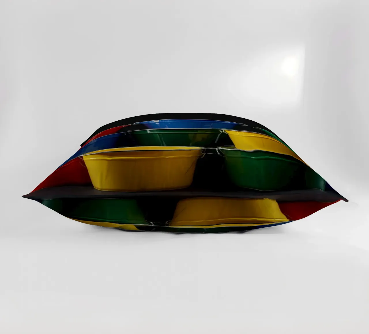 Secchi colorati impilati in una disposizione creativa cuscino da DesignDoodle