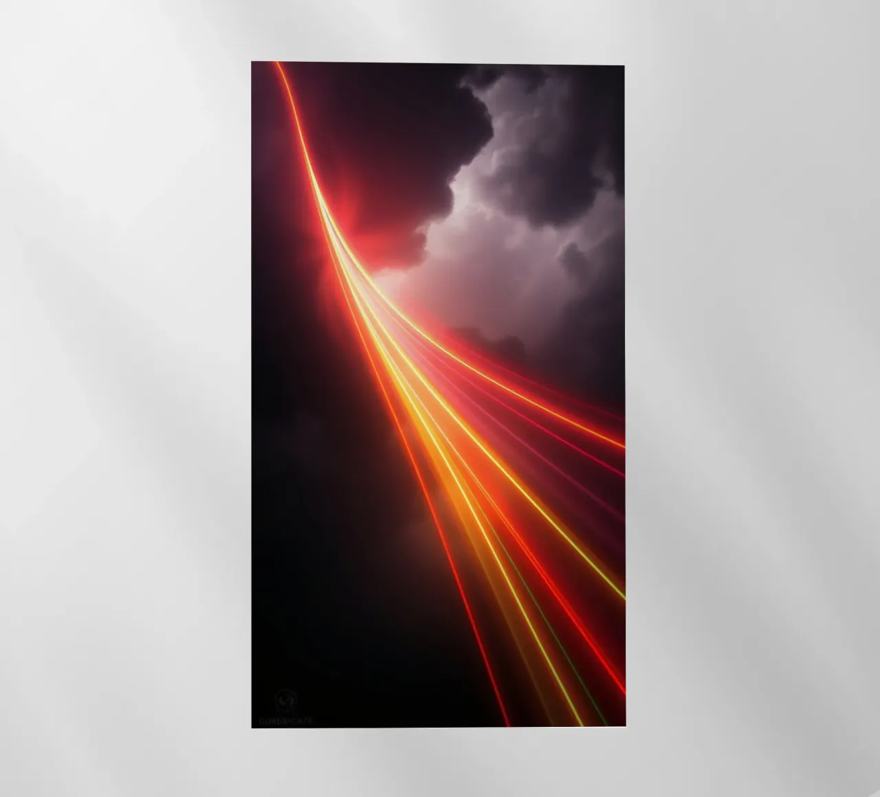 astratto con scie di luce dinamiche su un cielo scuro e tempestoso pellicola backlit da DesignDoodle