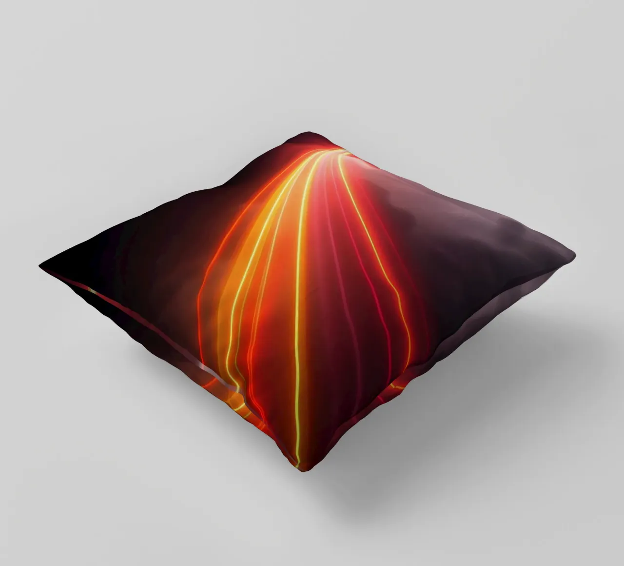 astratto con scie di luce dinamiche su un cielo scuro e tempestoso cuscino da DesignDoodle