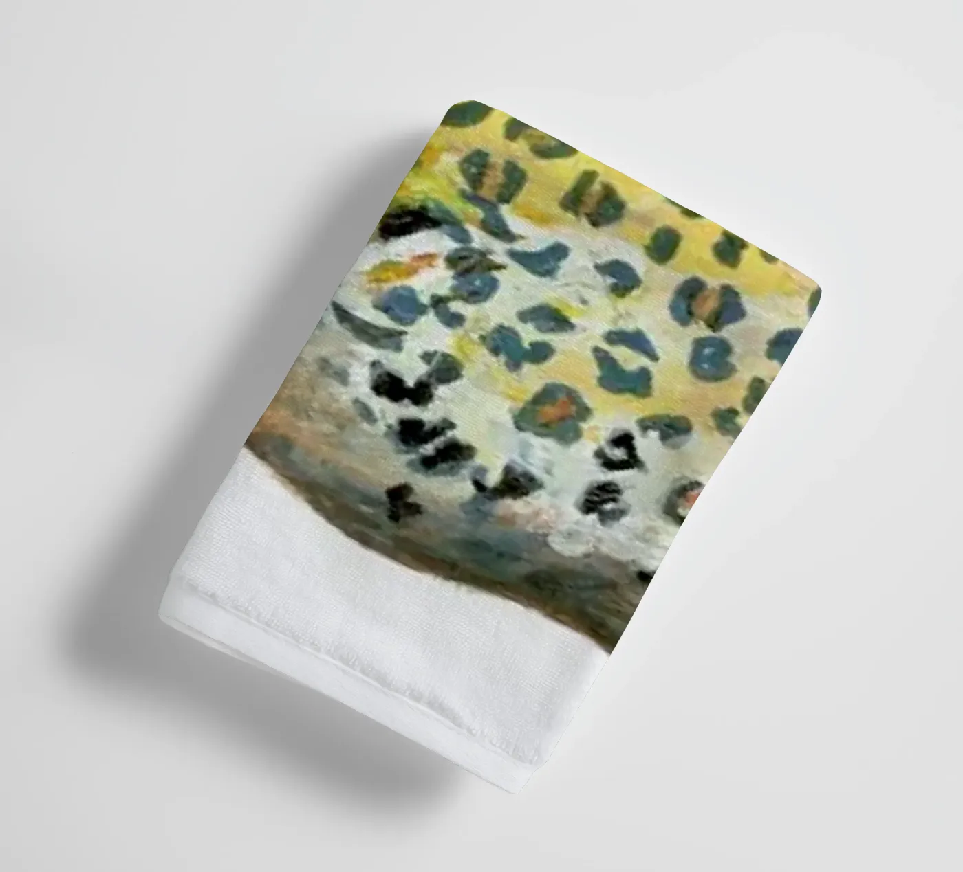 Leopard badhanddoek van Femke Zwaan