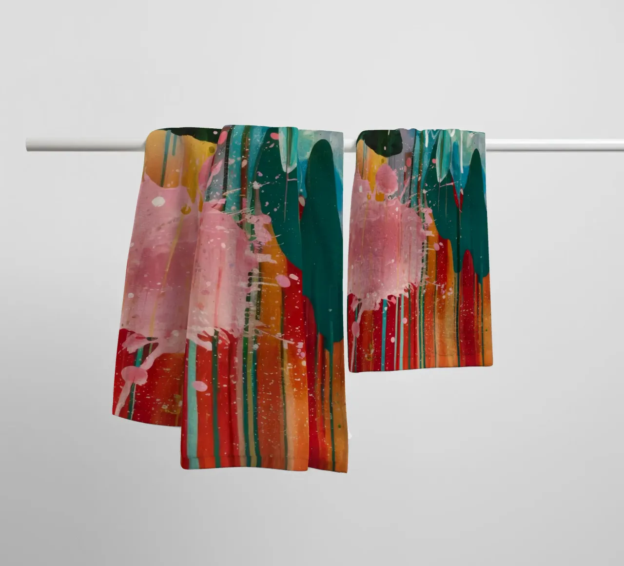 Fioritura a cascata cremisi asciugamano da bagno da Sublime Layers