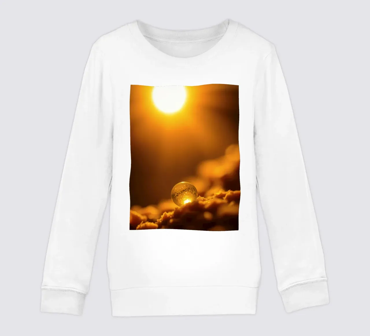 Orbe d'or transformateur reflétant la lumière sur une surface douce sweat enfant de DesignDoodle