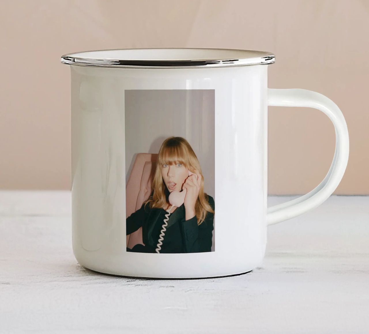 Telefono Shock Swift tazza in smalto da AARON