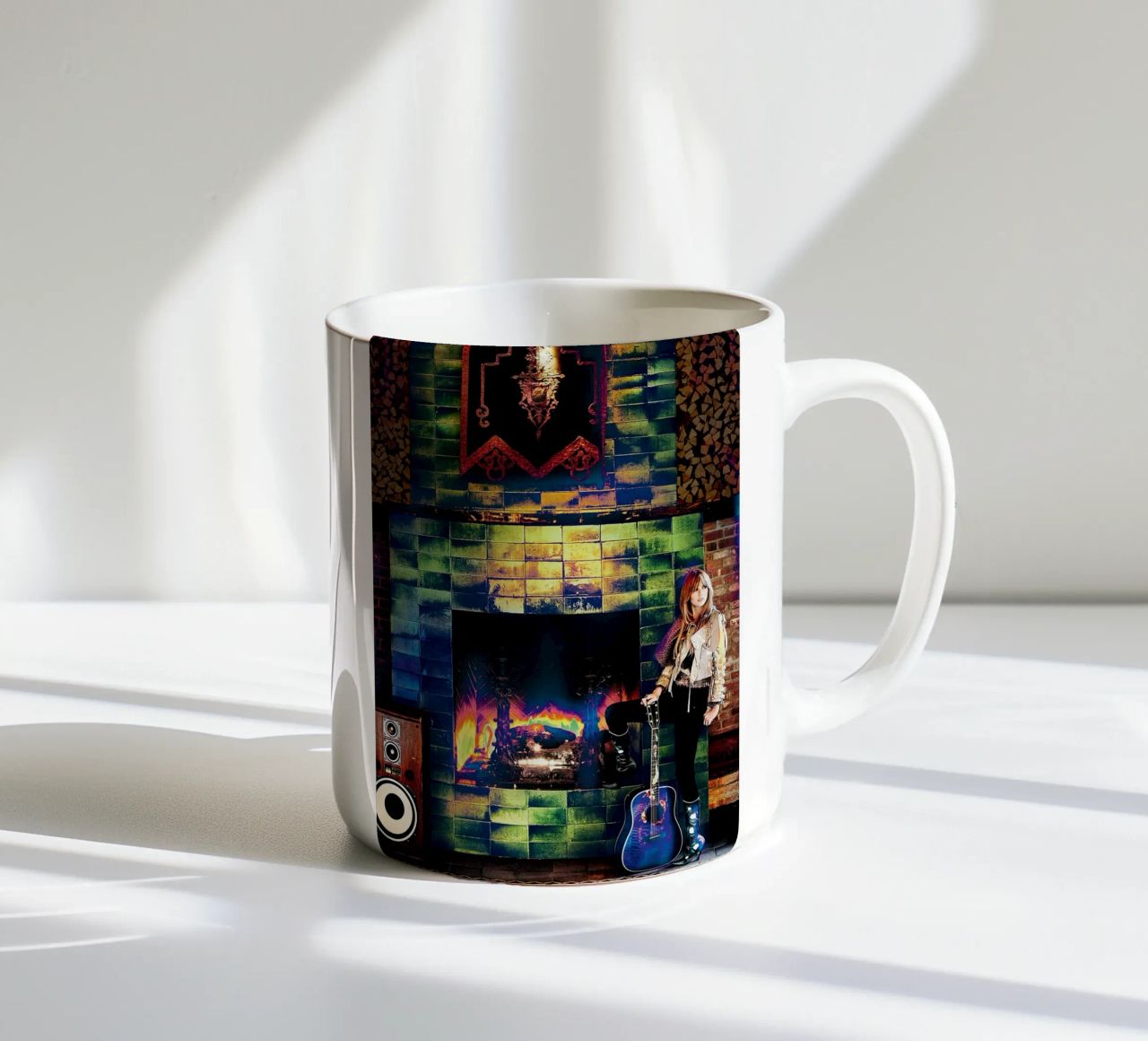 Ragazza chitarra Vogue Swift tazza in ceramica da AARON
