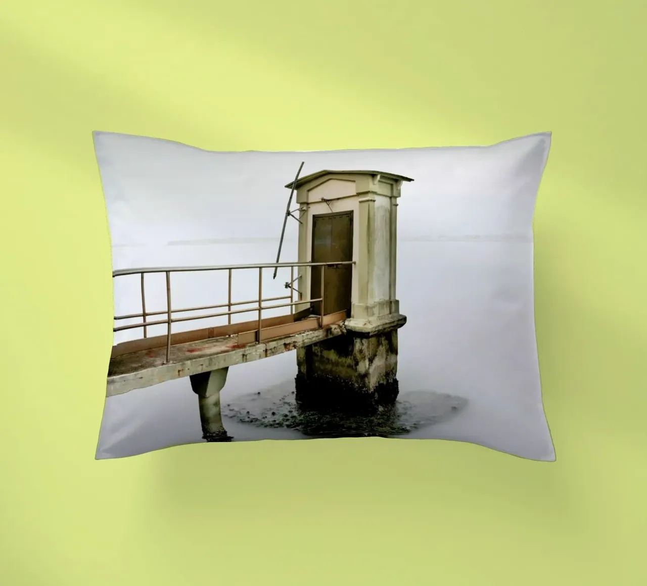 Flooded Tomb cuscino da Håggard Photography | Ronny Behnert