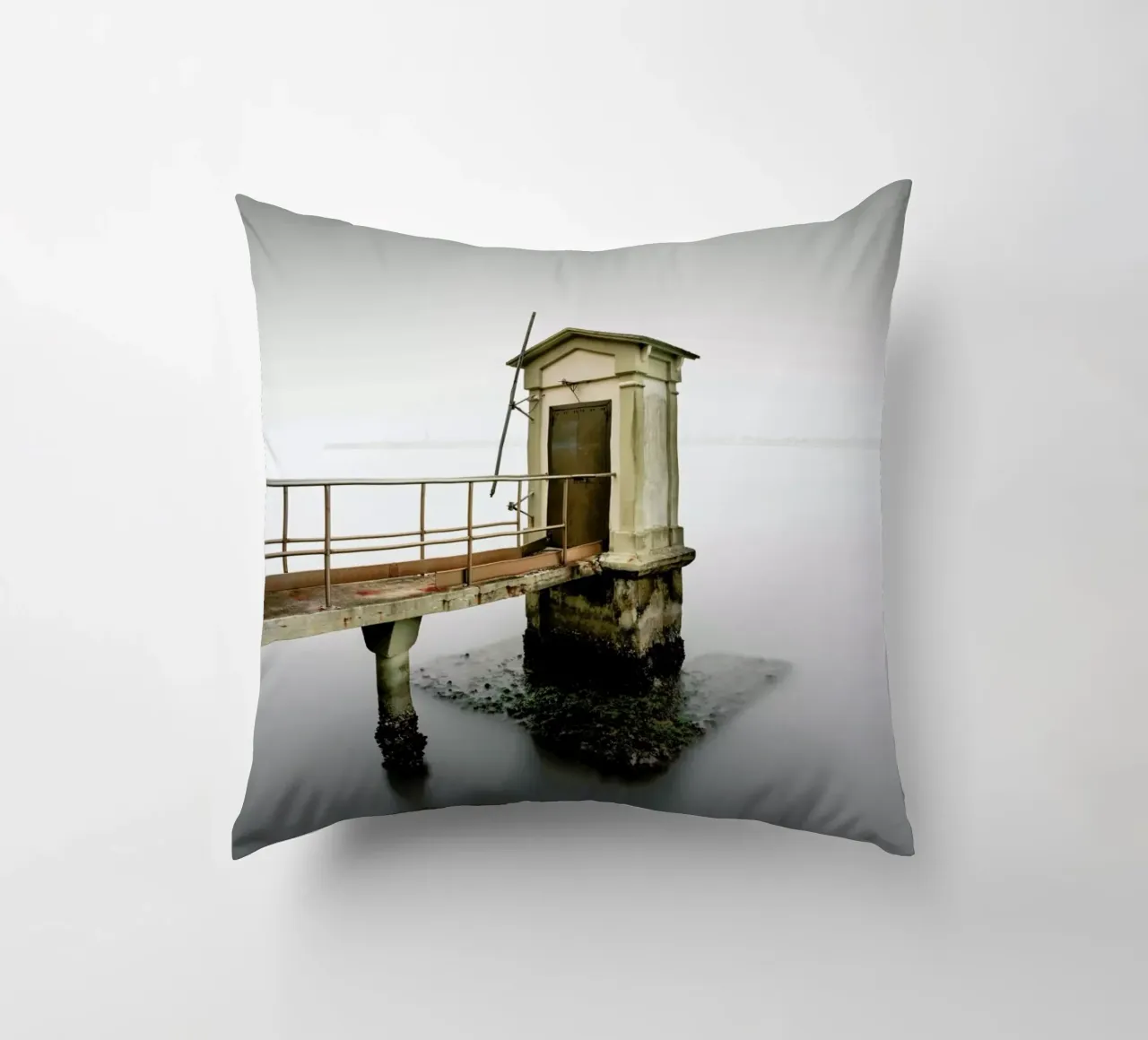 Flooded Tomb cuscino da Håggard Photography | Ronny Behnert