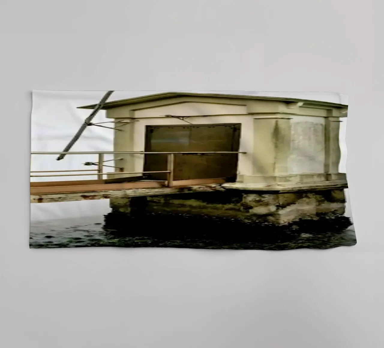 Flooded Tomb asciugamano da bagno da Håggard Photography | Ronny Behnert