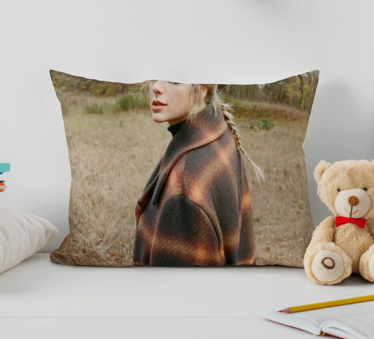 Ragazza Evermore Swift cuscino da AARON