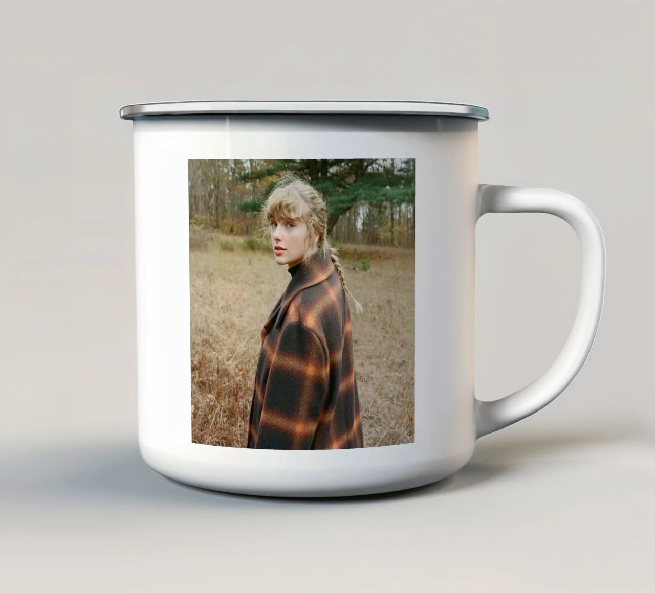 Ragazza Evermore Swift tazza in smalto da AARON