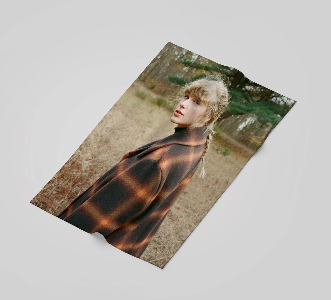 Ragazza Evermore Swift telo mare da AARON