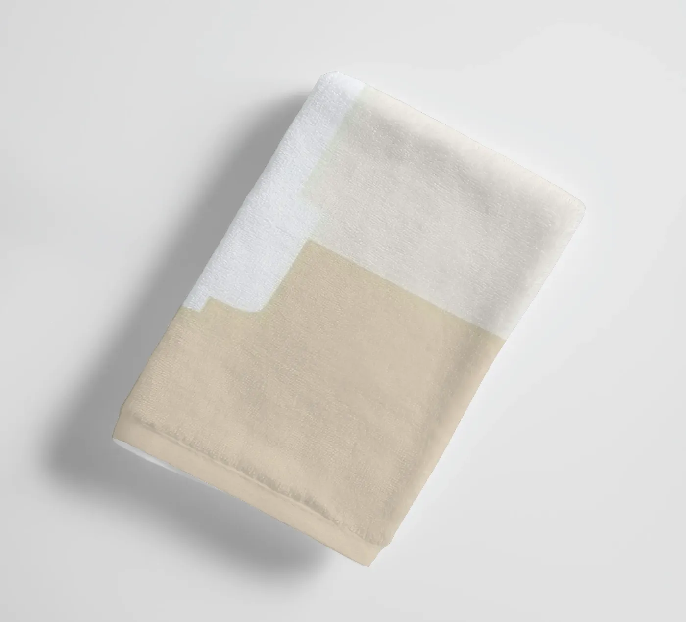 Flower badhanddoek van Helena Ravenne