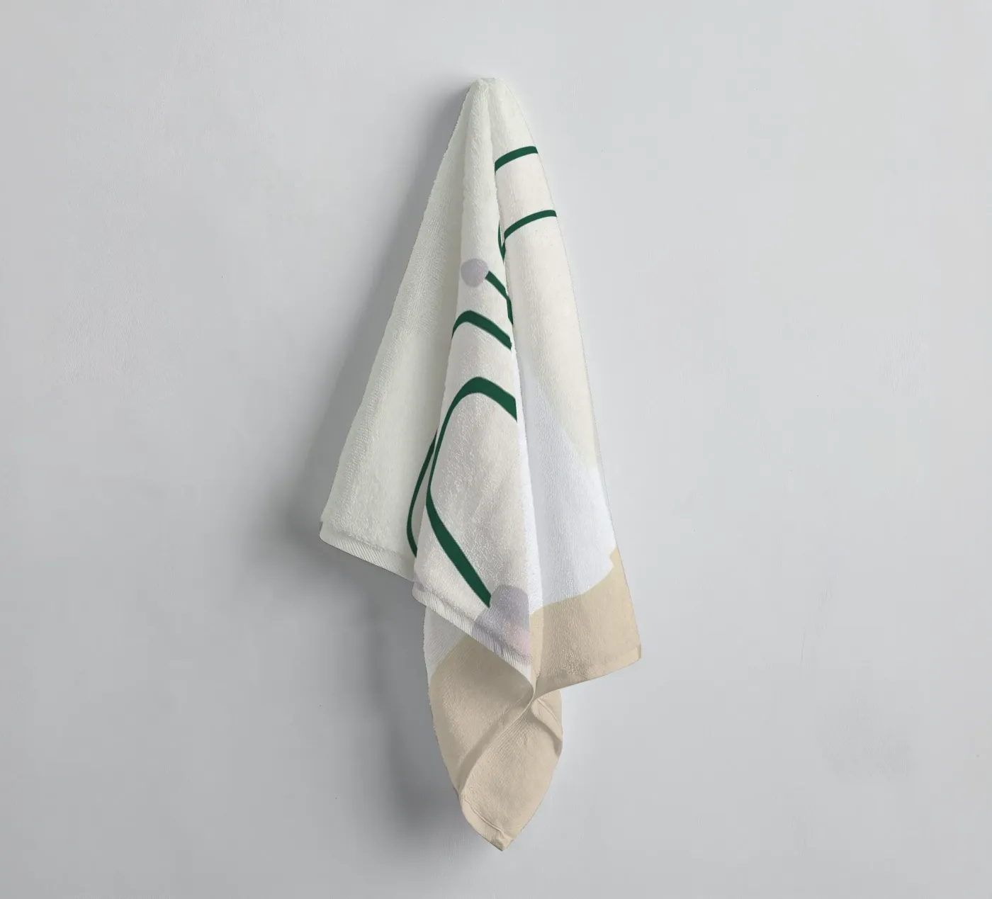 Flower badhanddoek van Helena Ravenne