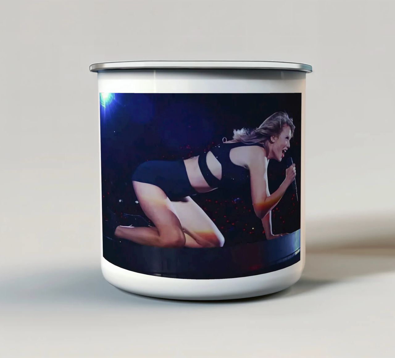 Cantare in concerto Swift tazza in smalto da AARON