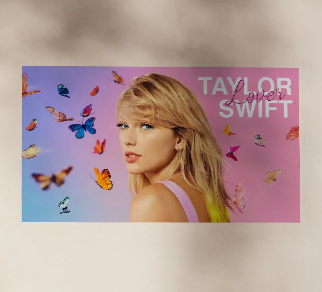 Amante Farfalla Swift pellicola backlit da AARON