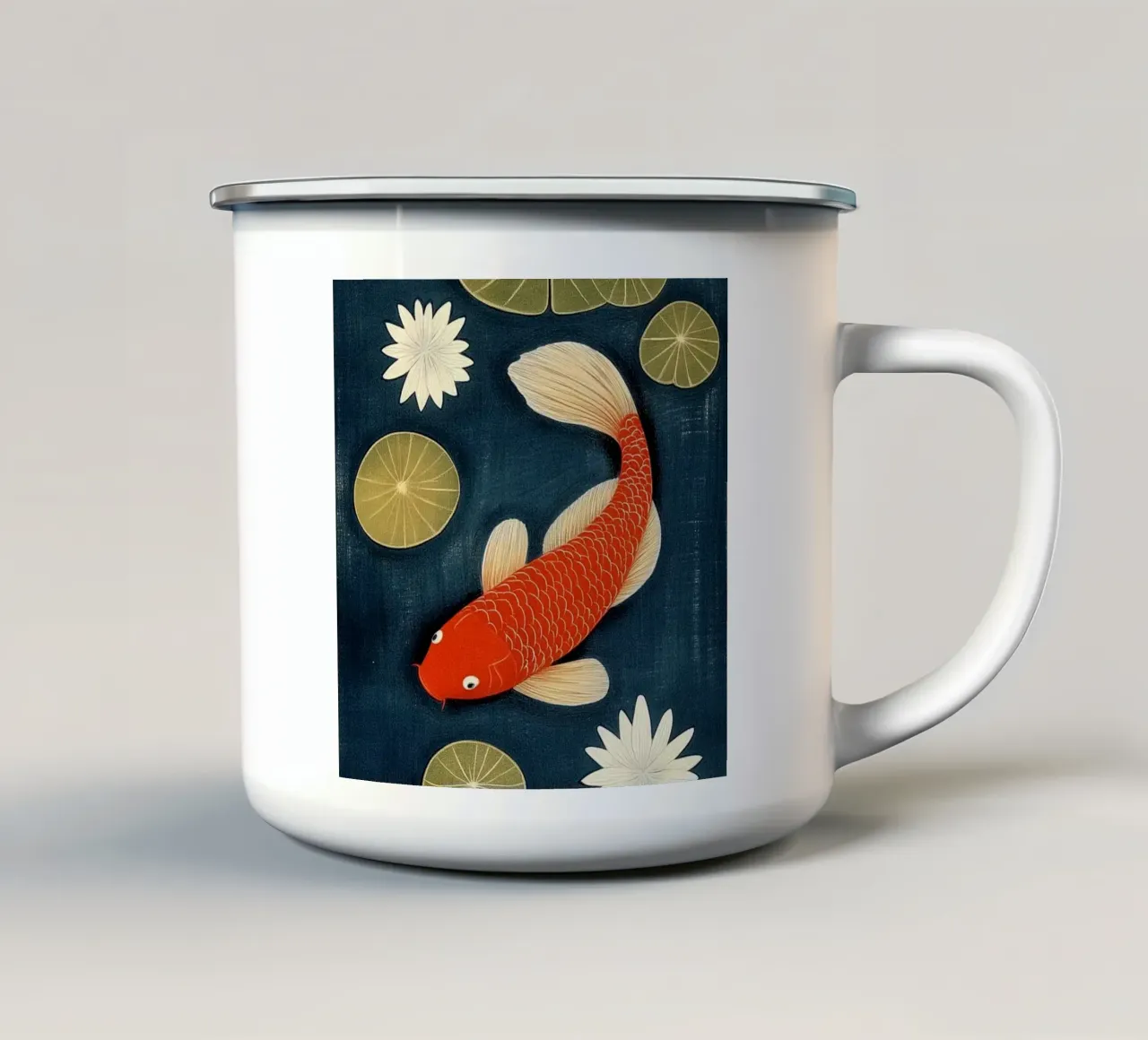 Koi tra le ninfee tazza in smalto da Curious Canvas