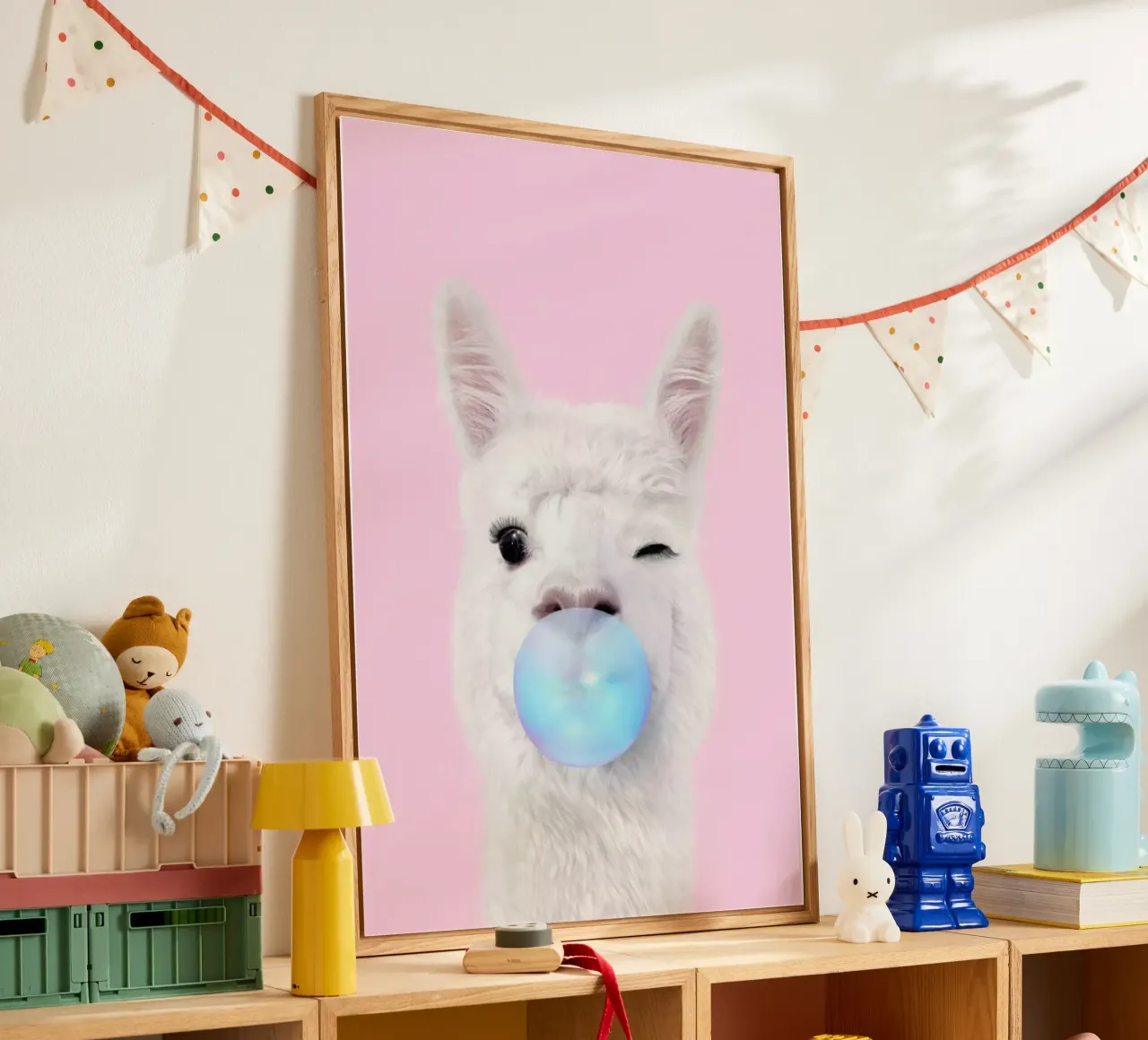 Bubblegum Lama plexiglass da Paul Fuentes Design